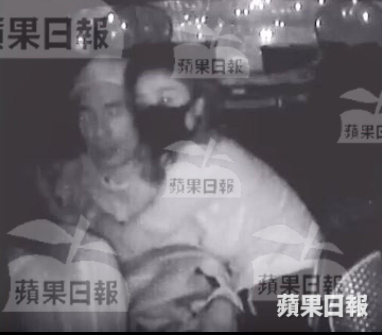 NÓNG: Á hậu Hong Kong lộ ảnh ân ái trong ô tô với sao nam nổi tiếng, sốc nhất chuyện tình hiện tại của cả 2