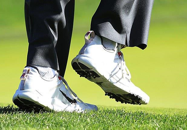 Tiger Woods và phong cách thời trang của huyền thoại golf thế giới - 8 Tiger Woods và phong cách thời trang của huyền thoại golf thế giới - 8
