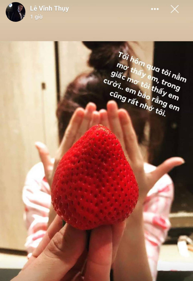 Khác hẳn với thời yêu Hoàng Thùy Linh, Vĩnh Thụy liên tục nói lời ngôn tình với người tình giấu mặt Khác hẳn với thời yêu Hoàng Thùy Linh, Vĩnh Thụy liên tục nói lời ngôn tình với người tình giấu mặt