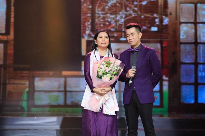 Khép lại 19 năm thanh xuân, MC Quỳnh Hương rơi nước mắt trong số cuối cùng dẫn Thay lời muốn nói