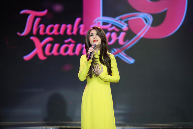 Khép lại 19 năm thanh xuân, MC Quỳnh Hương rơi nước mắt trong số cuối cùng dẫn Thay lời muốn nói