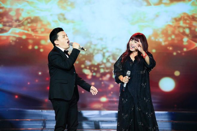 Khép lại 19 năm thanh xuân, MC Quỳnh Hương rơi nước mắt trong số cuối cùng dẫn Thay lời muốn nói