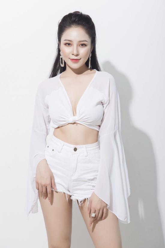 Trâm Anh xin lỗi đạo diễn vì lùm xùm nhạy cảm, phim mới có còn được khán giả đón nhận?