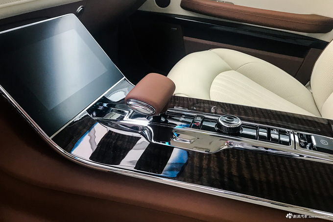 Hongqi L5 2019 - xe Trung Quốc mơ cạnh tranh Rolls-Royce