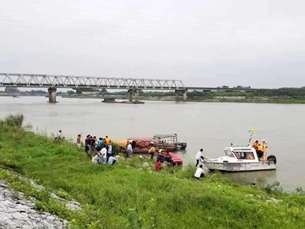 Nghi án nữ sinh bị hiếp dâm sau đó nhảy cầu Hồ tự tử: Tạm giữ 5 đối tượng