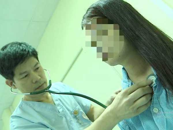 Kỳ lạ cô gái mắc tim bẩm sinh có phủ tạng đảo ngược được cứu sống ngoạn mục