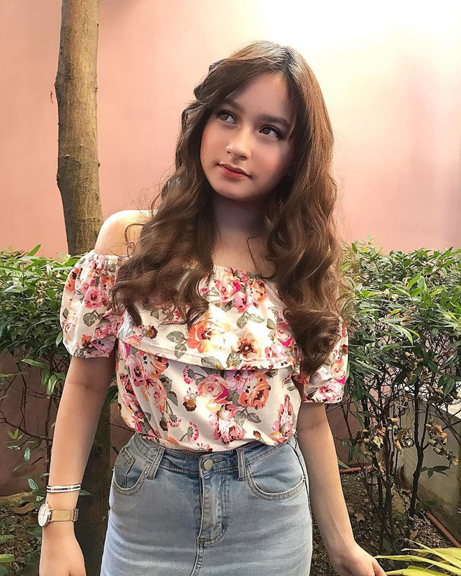 Thiên thần lai 14 tuổi của Philippines có gần 1 triệu fan trên mạng