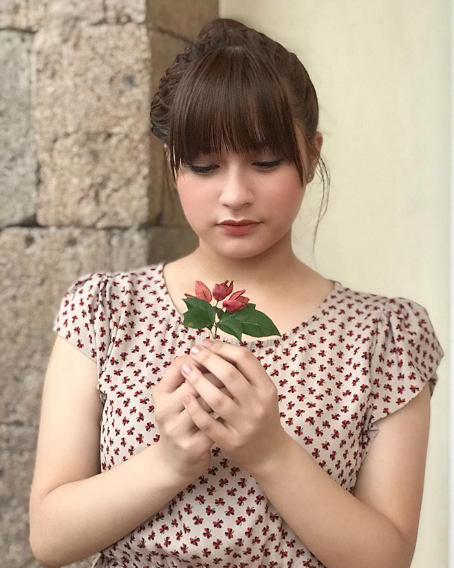 Thiên thần lai 14 tuổi của Philippines có gần 1 triệu fan trên mạng