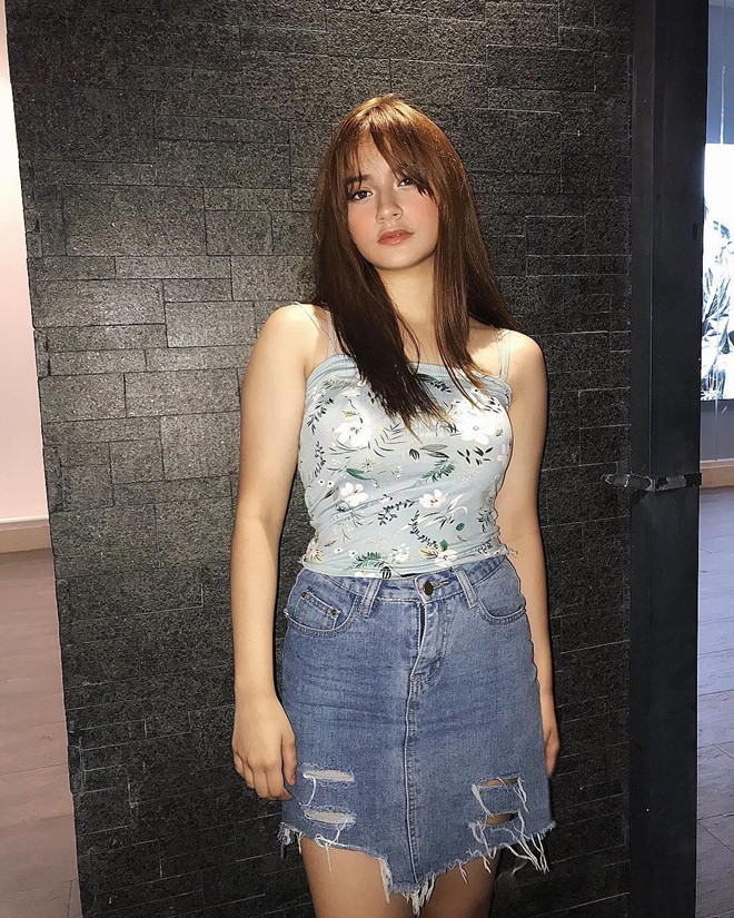 Thiên thần lai 14 tuổi của Philippines có gần 1 triệu fan trên mạng