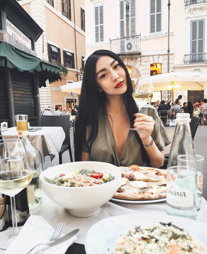 Gái xinh nổi tiếng Instagram chối bay việc là chủ shop dính phốt bán quần áo cũ sửa lại, cãi nhau tay đôi với khách