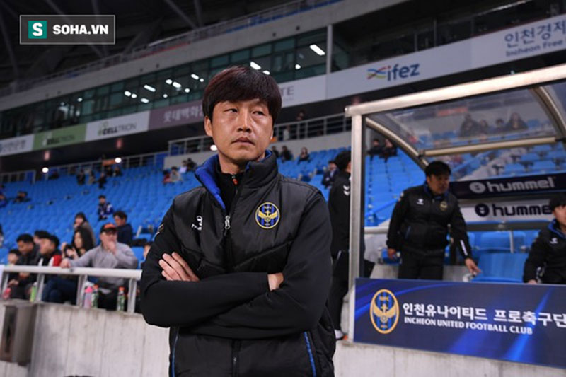 Trong cơn não nề, HLV Incheon United hé lộ điều đáng lo với Công Phượng