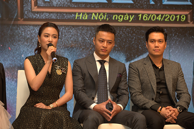 Hoàng Thuỳ Linh rơi nước mắt ngày trở lại phim truyền hình