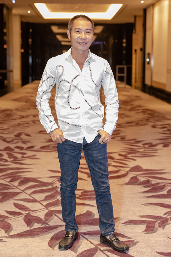 Hoàng Thuỳ Linh rơi nước mắt ngày trở lại phim truyền hình