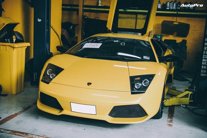 Tay chơi siêu xe khét tiếng Thái Lan: ‘Chỉ những người kiếm tiền bất hợp pháp mới giấu kín chuyện sở hữu siêu xe’ Tay chơi siêu xe khét tiếng Thái Lan: ‘Chỉ những người kiếm tiền bất hợp pháp mới giấu kín chuyện sở hữu siêu xe’