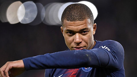 PSG âm thầm xử phạt Mbappe tội lộng ngôn?