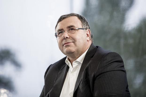 Điểm danh các đại gia góp tiền phục dựng Nhà thờ Đức Bà bị cháy