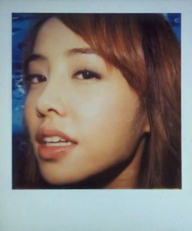 Xôn xao với những bức hình chưa từng được công bố của minh tinh Hoa ngữ