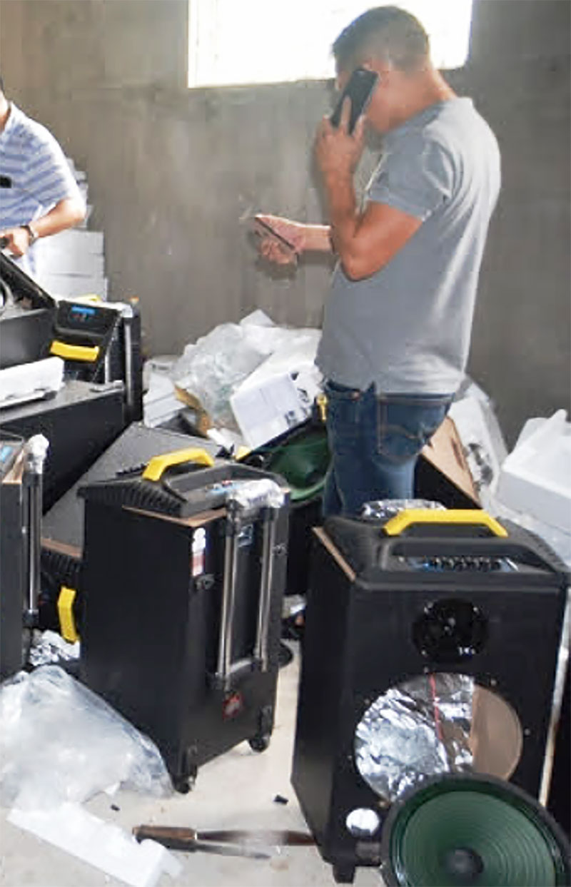 Video ảnh: Cận cảnh công an Nghệ An thu 700kg ma tuý bỏ quên ven đường