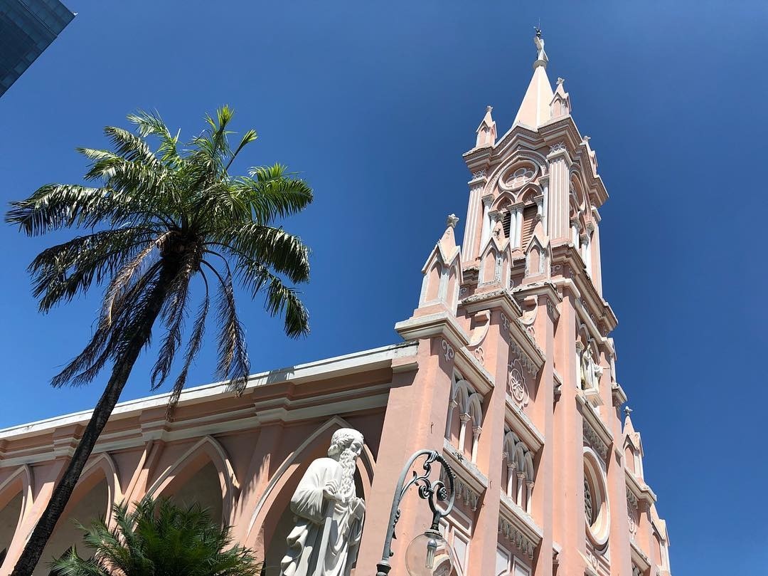 Những nhà thờ kiến trúc Pháp nổi tiếng ở Việt Nam