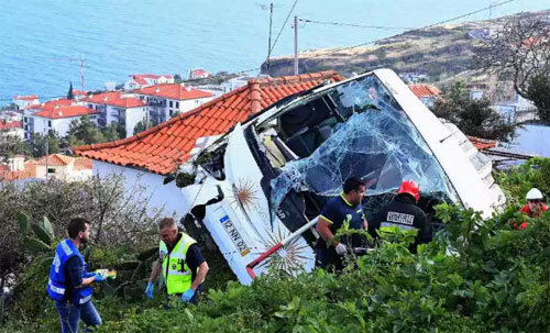 29 người thiệt mạng khi xe du lịch lật ở Bồ Đào Nha