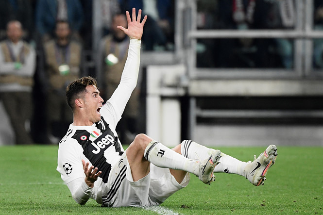 Cổ phiếu Juventus lao dốc sau cú sốc bị Ajax loại ở Champions League
