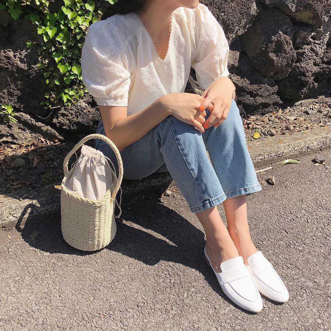 Cứ đến hè là các chị em ráo riết sắm 4 món đồ này, diện mát và quan trọng là sang năm không lỗi mốt