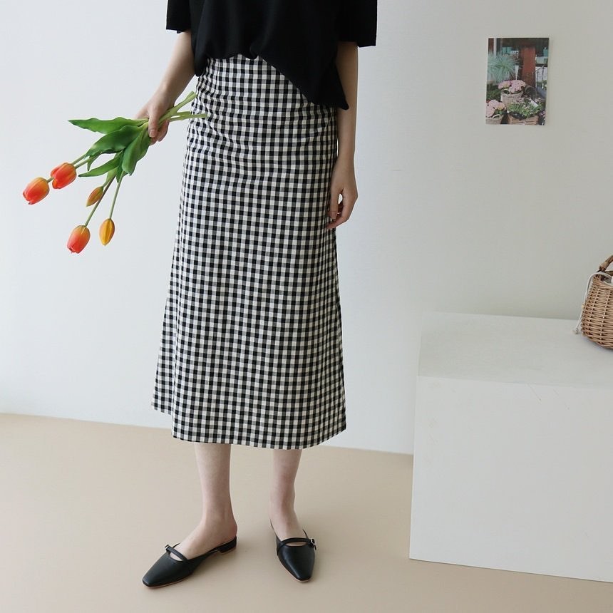 Cứ đến hè là các chị em ráo riết sắm 4 món đồ này, diện mát và quan trọng là sang năm không lỗi mốt