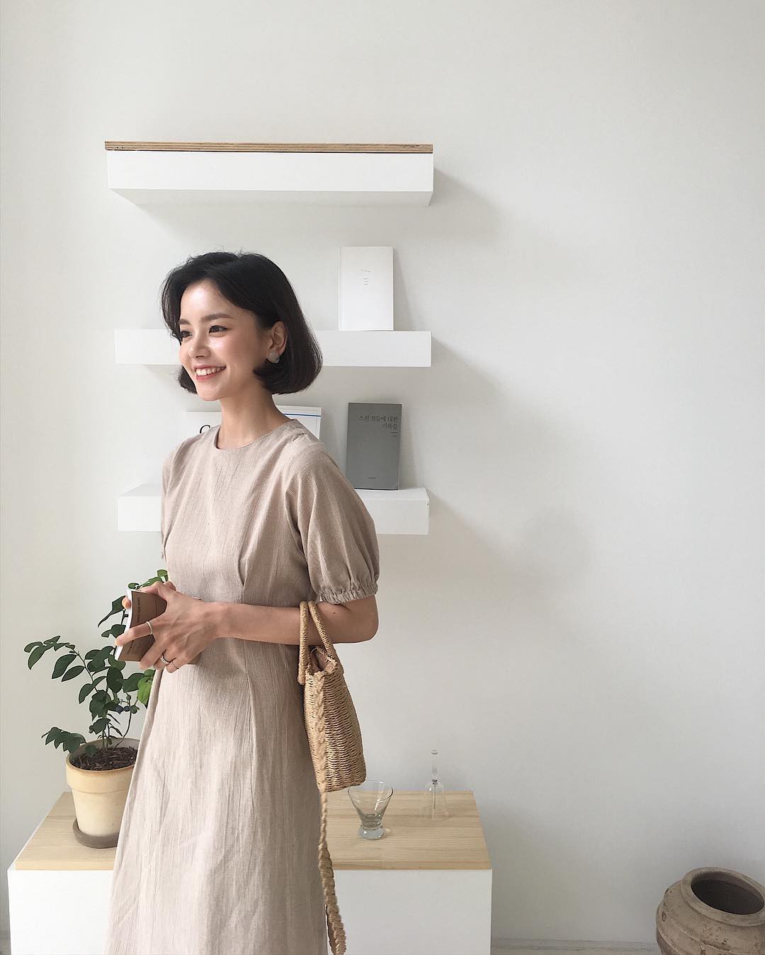 Cứ đến hè là các chị em ráo riết sắm 4 món đồ này, diện mát và quan trọng là sang năm không lỗi mốt