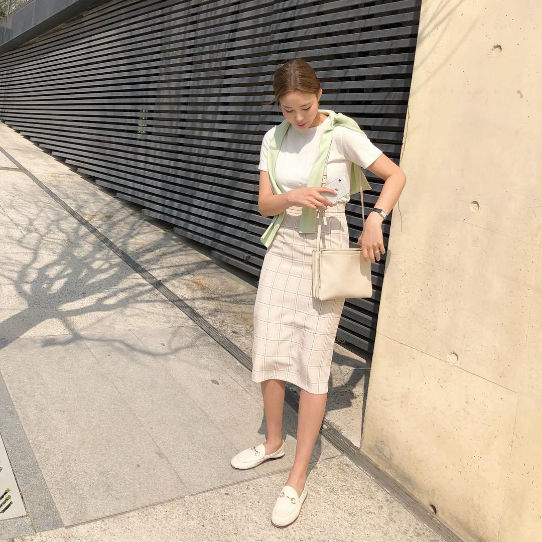 Đây là 4 mẫu giày dép có thể kết hợp với mọi set đồ, vô cùng xứng đáng để bạn sắm ngay cho mình