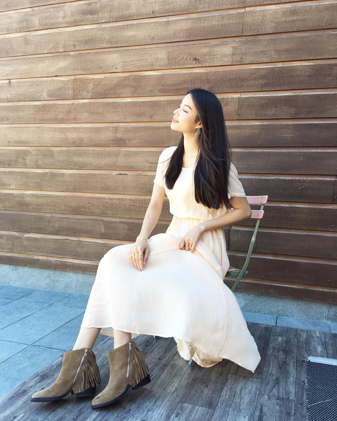 Tái xuất showbiz cũng là lúc style của Phạm Hương thăng hạng vượt bậc, không còn nhạt nhòa như trước kia