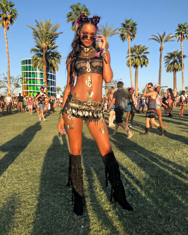 4 hot trend làm đẹp được hội gái xinh tại Coachella quẩy nhiệt tình: xu hướng nào cũng ảo tung chảo 4 hot trend làm đẹp được hội gái xinh tại Coachella quẩy nhiệt tình: xu hướng nào cũng ảo tung chảo