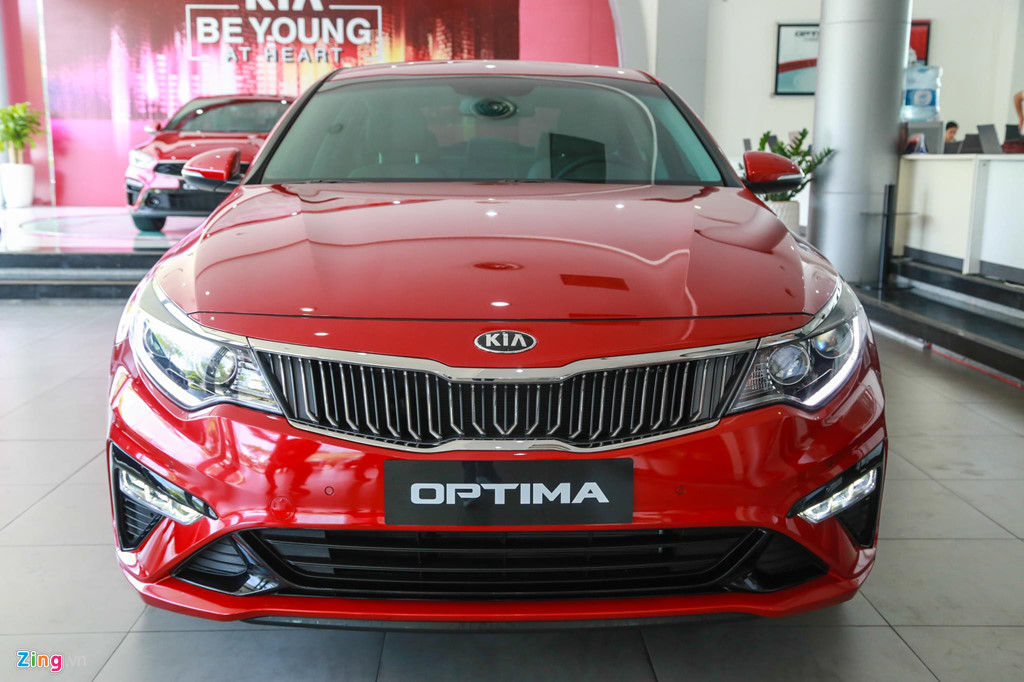 Kia Optima 2019 xuất hiện tại đại lý, bản cao cấp tăng giá 20 triệu