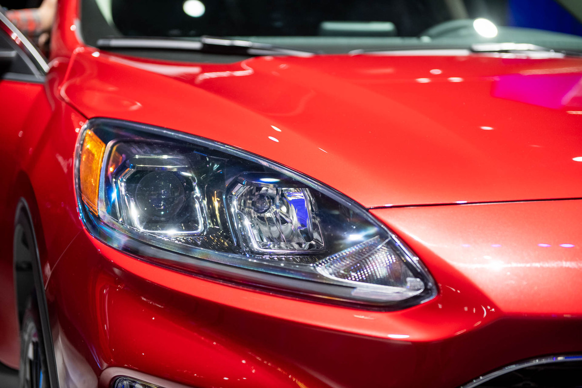 Ford Escape thế hệ mới thêm phiên bản hybrid