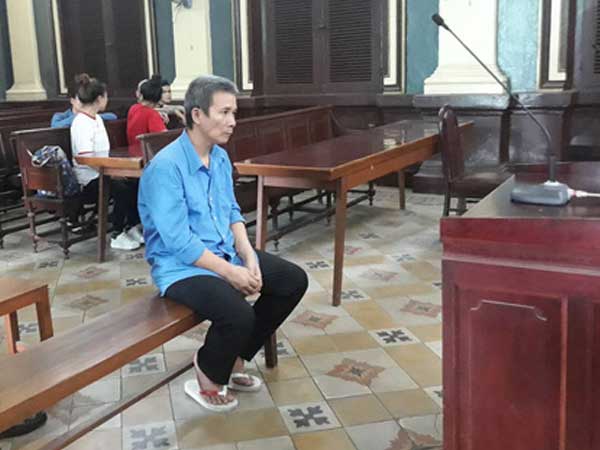 TP HCM: Chồng sát hại vợ trong phòng ngủ rồi tự sát không thành