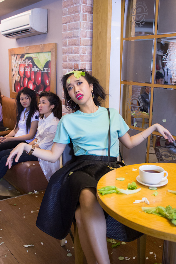 Bị antifan nói có vấn đề về thần kinh, mỹ nhân lầy lội nhất showbiz Việt cứng rắn đáp trả Bị antifan nói có vấn đề về thần kinh, mỹ nhân lầy lội nhất showbiz Việt cứng rắn đáp trả
