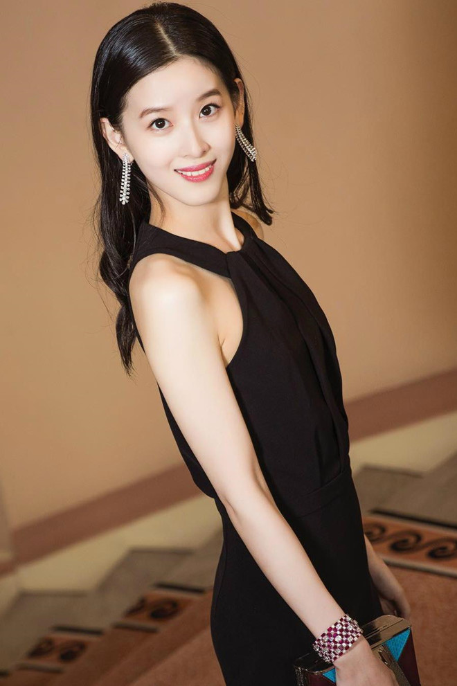 Hot girl trà sữa từ tỷ phú trẻ nhất Trung Quốc đến cô vợ đáng thương Hot girl trà sữa từ tỷ phú trẻ nhất Trung Quốc đến cô vợ đáng thương
