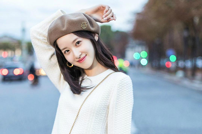 Hot girl trà sữa từ tỷ phú trẻ nhất Trung Quốc đến cô vợ đáng thương