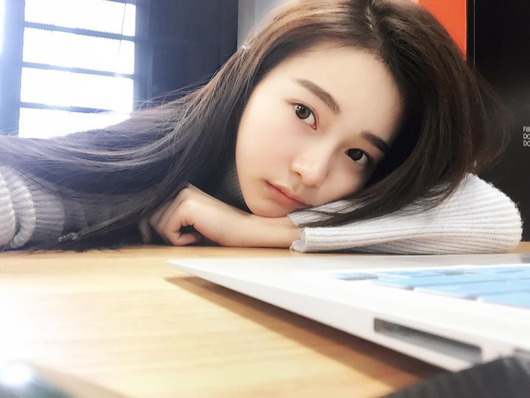 Nữ bác sĩ xứ Đài chứng minh: Makeup sương sương mà đẹp như thần tiên tỉ tỉ là có thật!