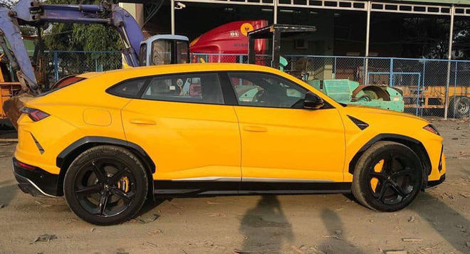 Thiếu gia Bình Dương bạo tay chi hơn 70 tỷ đồng mua siêu xe hạng sang