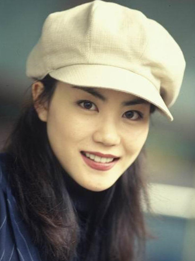 Vương Phi - người đàn bà đẹp khiến Tạ Đình Phong si mê suốt 20 năm