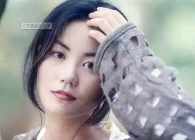 Vương Phi - người đàn bà đẹp khiến Tạ Đình Phong si mê suốt 20 năm