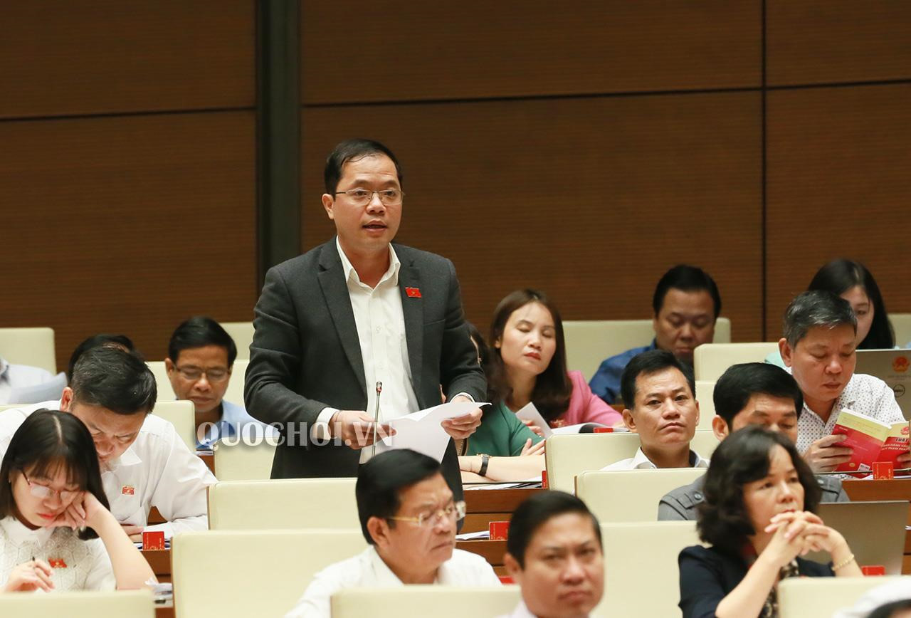 Đại biểu Quốc hội: Phải đình chỉ chức vụ bố mẹ có con được nâng điểm