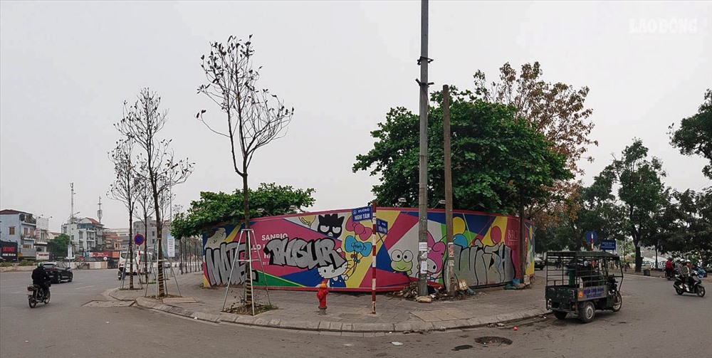 Cận cảnh công viên bị bỏ quên tại khu đất vàng ven Hồ Tây