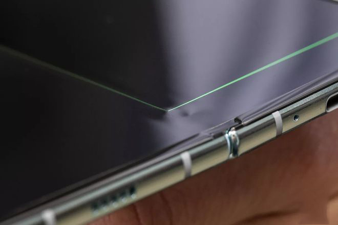 Samsung phản ứng ra sao trước sự cố với Galaxy Fold?
