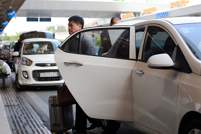 Tố Grab lách luật, Hiệp hội Taxi TP.HCM kiến nghị Bộ GTVT giữ lập trường