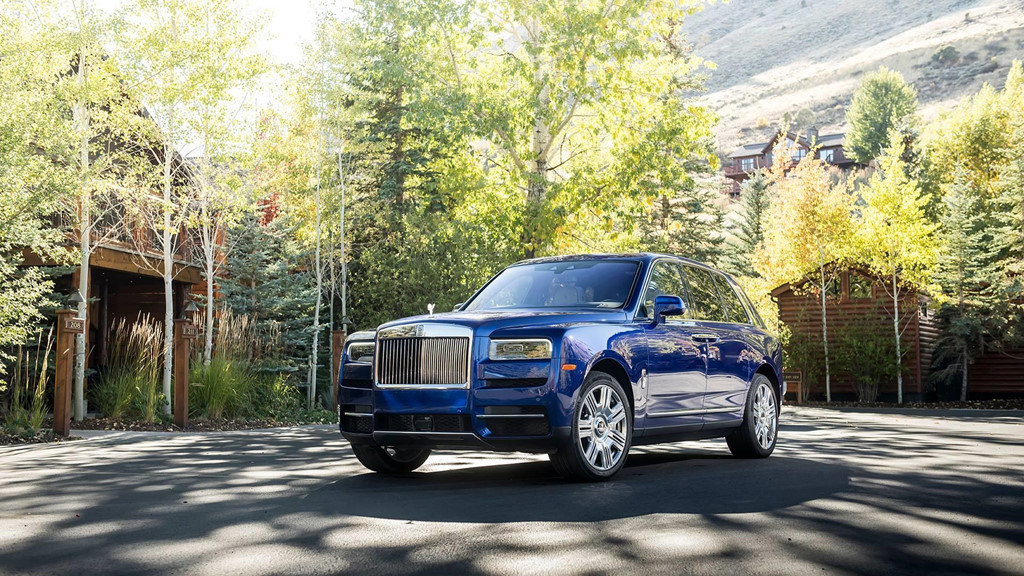 Khám phá SUV siêu sang mới trong bộ sưu tập của Cristiano Ronaldo