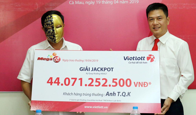 Người đàn ông nuôi tôm ở Cà Mau trúng số độc đắc 44 tỷ đồng