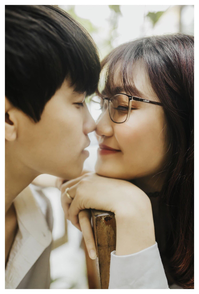 Chuyện tình đẹp mà xót xa của nữ họa sĩ trẻ Hà Nội: Vượt 700km đến với nhau, vừa kết hôn 2 tháng thì phát hiện ung thư