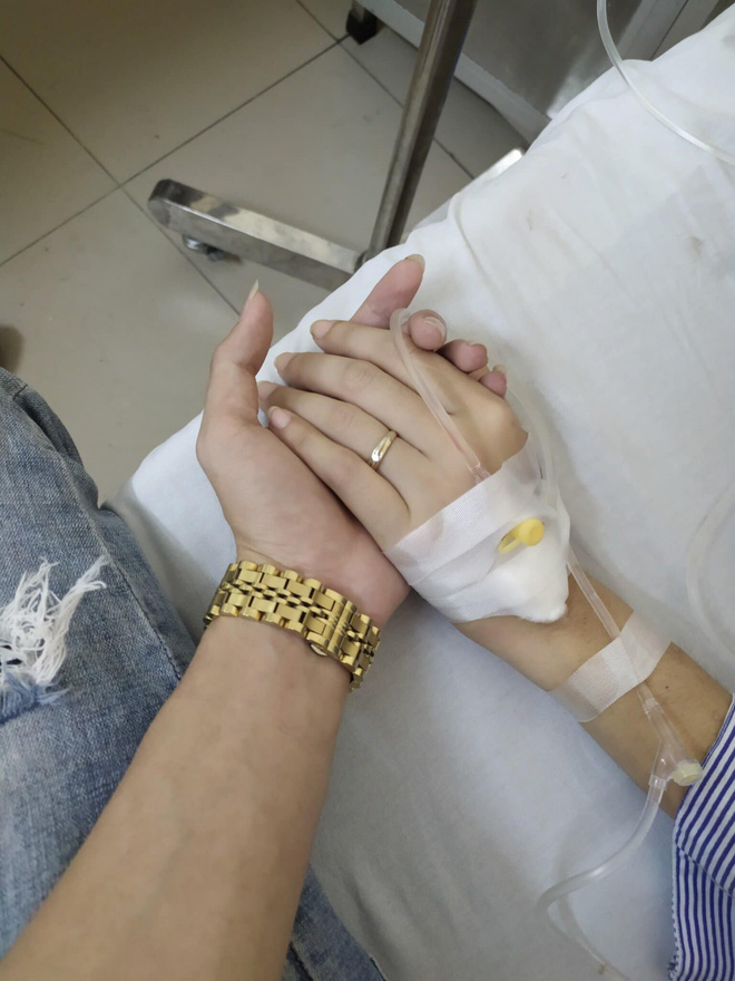 Chuyện tình đẹp mà xót xa của nữ họa sĩ trẻ Hà Nội: Vượt 700km đến với nhau, vừa kết hôn 2 tháng thì phát hiện ung thư