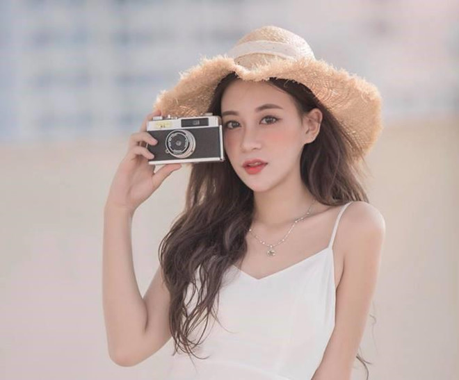 Nữ sinh ĐH Thương mại được dân mạng ví nhan sắc như một nàng thơ